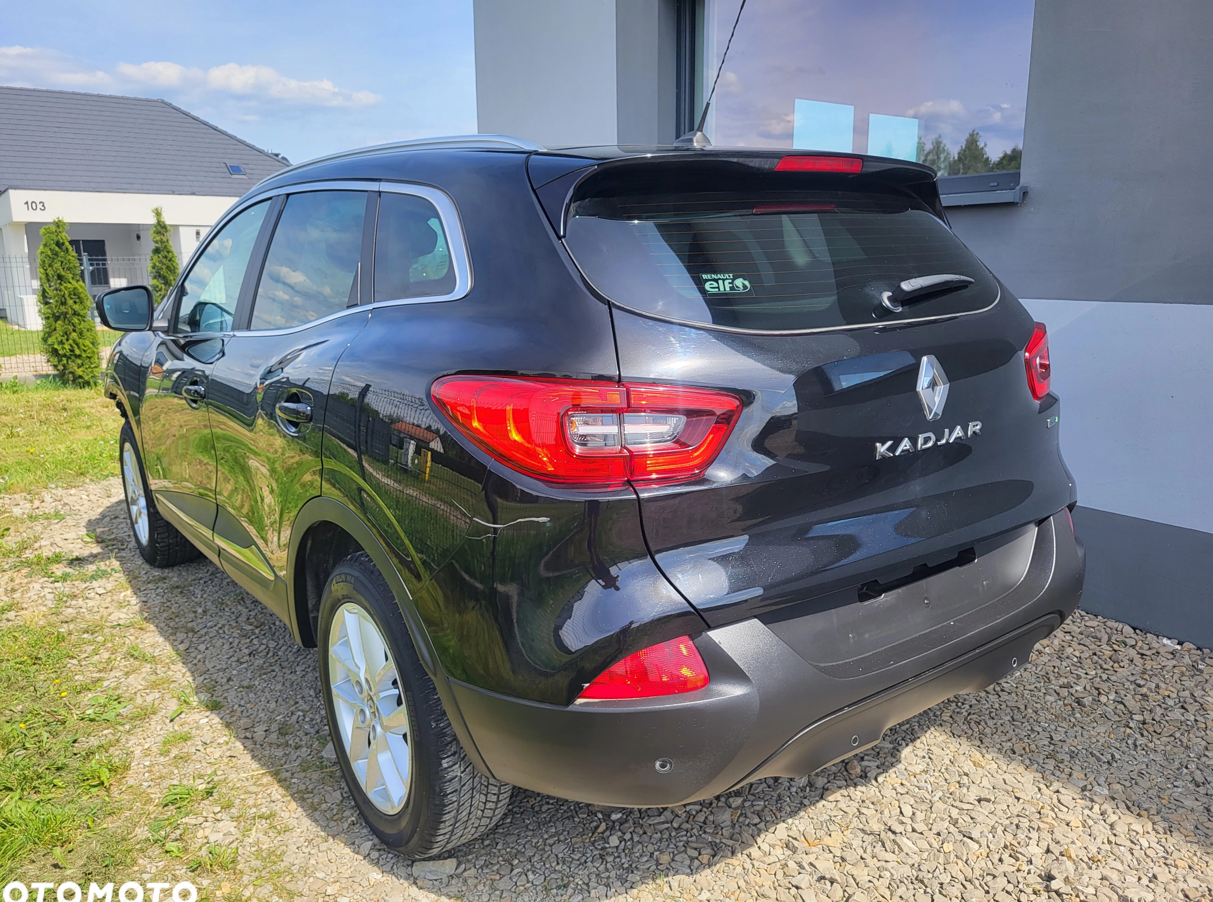 Renault Kadjar cena 26500 przebieg: 141300, rok produkcji 2017 z Krosno małe 79